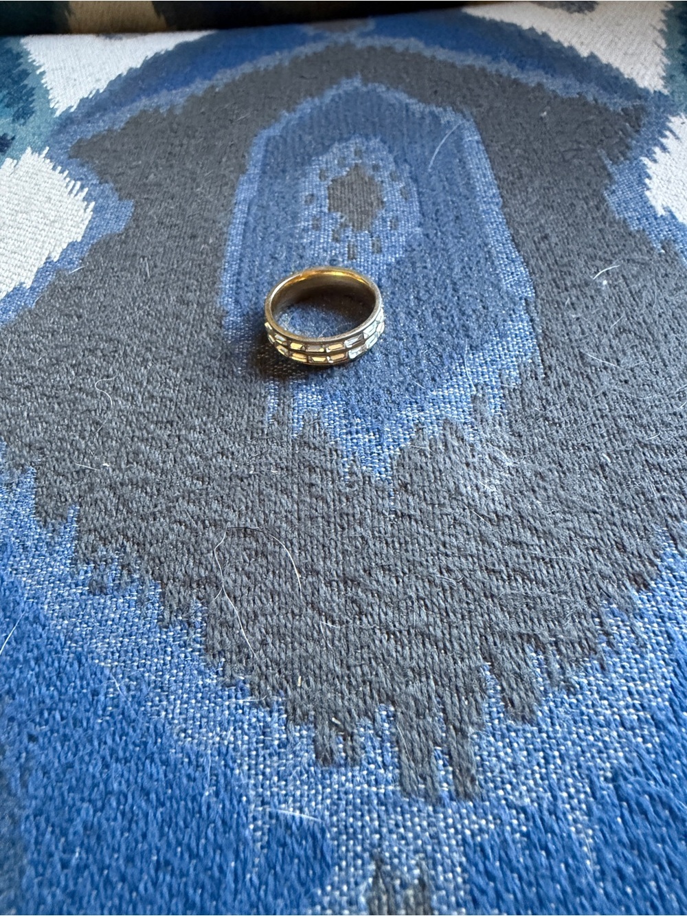 Gold-Tone Mosaic Band Ring - Women's Fashion Accessory